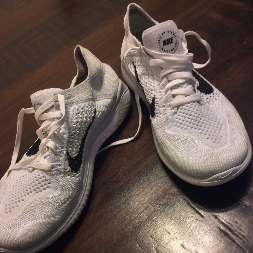 Nike Flyknit women’s 9 1/2